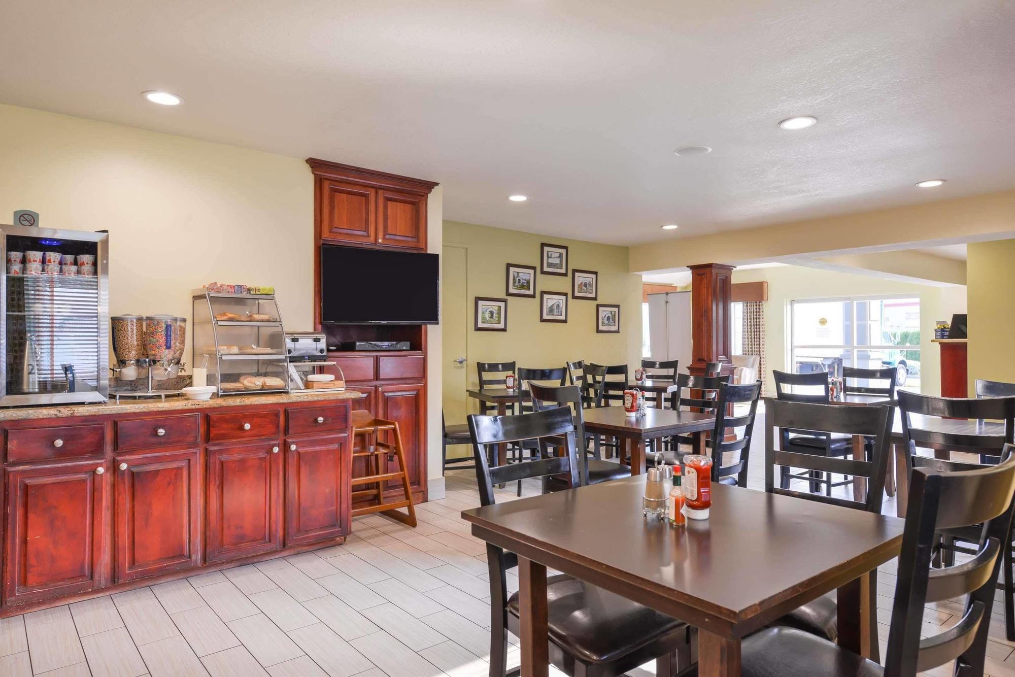 Best Western Cottage Grove Inn Екстериор снимка