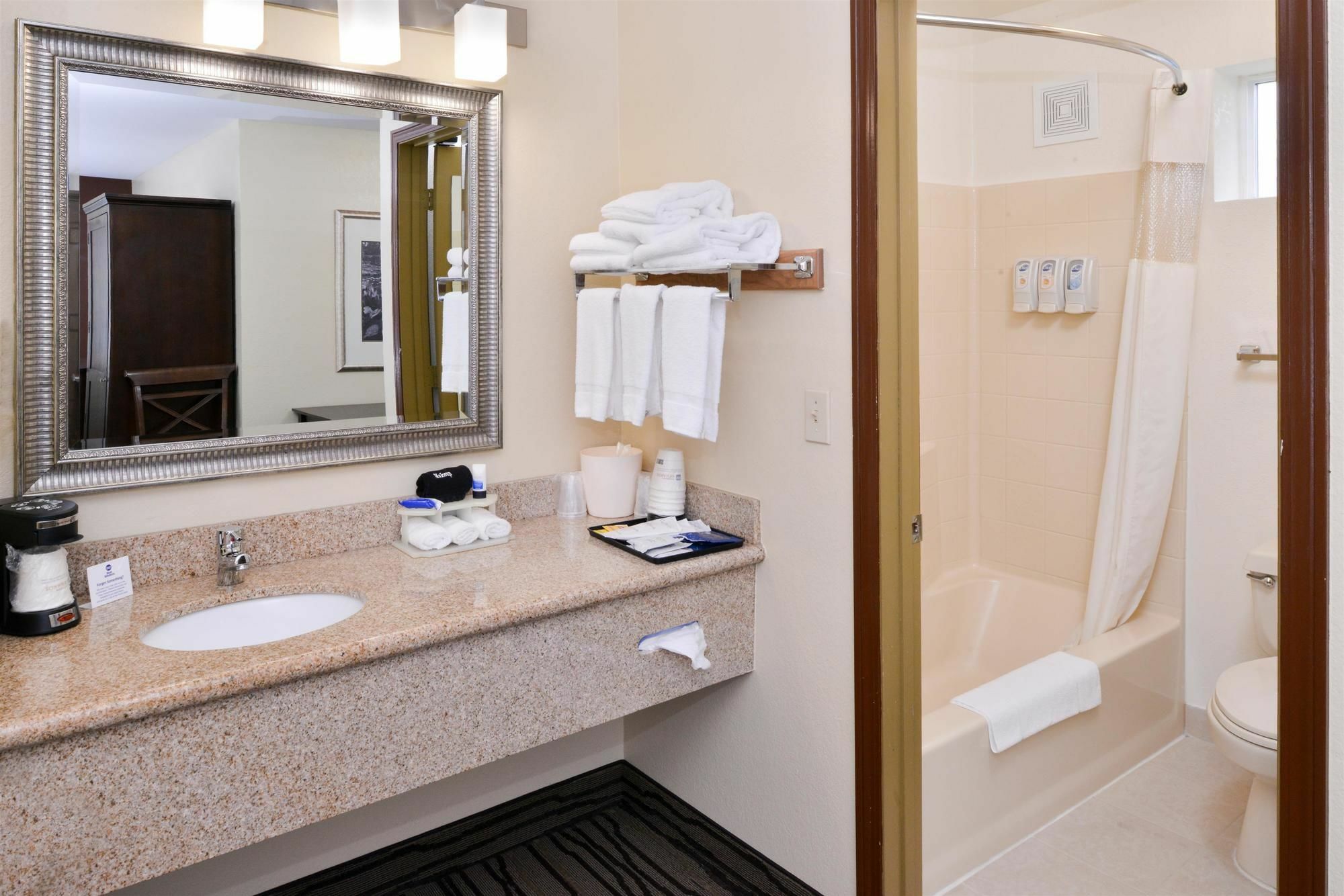 Best Western Cottage Grove Inn Екстериор снимка
