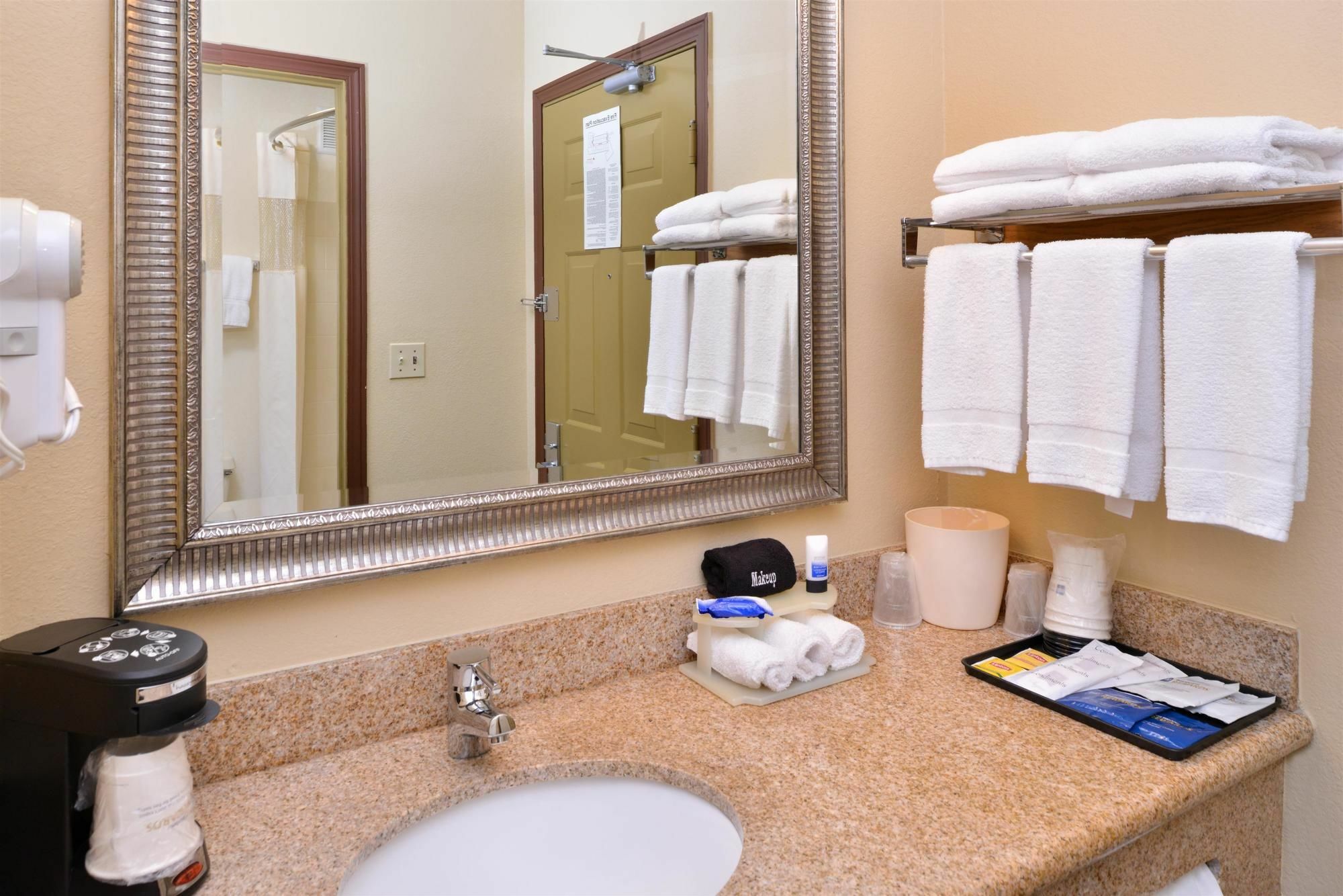 Best Western Cottage Grove Inn Екстериор снимка